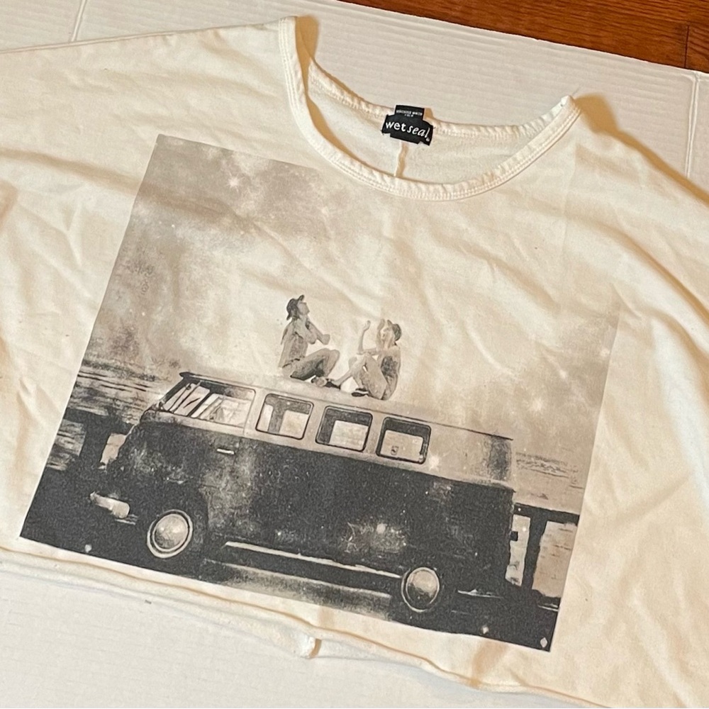 Wet Seal White Crop Top with Vintage Print